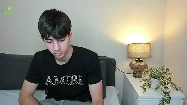 Snapshot of Quentin_Blake chatting on 8, 11, 2025 Quentin Blake online show from 8, 11, 2025