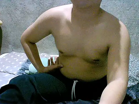 Snapshot of alhex_gay26 chatting on 26, 2, 2026 alhex gay26 online show from 26, 2, 2026