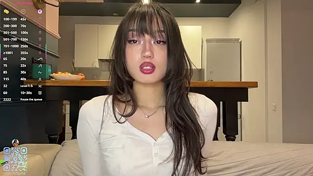 SweetSakuraJane online show from 4, 4, 2026