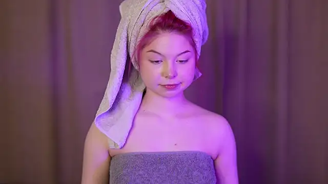 Stella Vanila online show from 13, 11, 2025