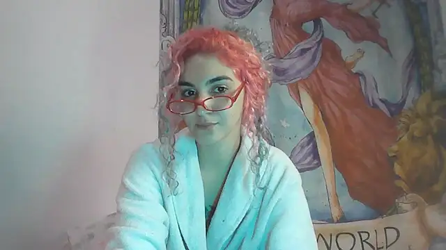 Snapshot of peetitefairy chatting on 5, 8, 2026 peetitefairy online show from 5, 8, 2026