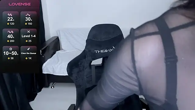 Snapshot of Sunshine_J chatting on 29, 10, 2025 Sunshine J online show from 29, 10, 2025