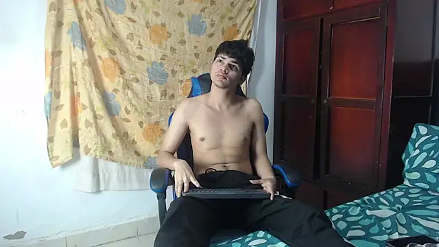 alice julls online show from 26, 5, 2026