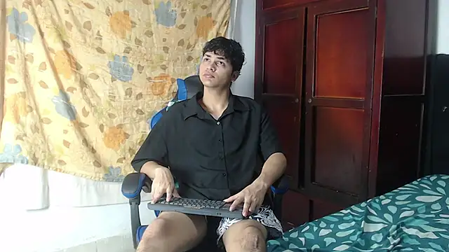 alice julls online show from 27, 5, 2026