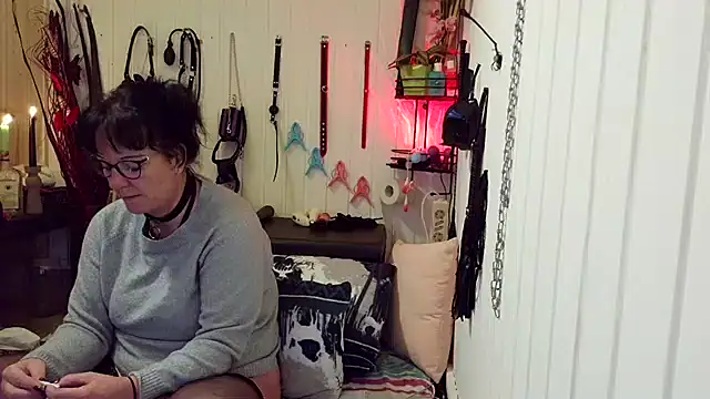 honey47 online show from 2, 10, 2025