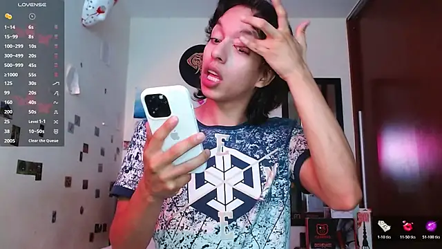 DannyPhantom555 online show from 25, 10, 2025