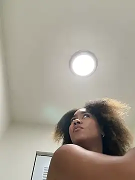 LuckyKhloe online show from 26, 5, 2026