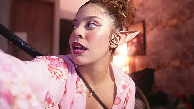 hannachris- online show from 1, 12, 2025