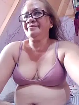 Snapshot of vickyhot1966 chatting on 11, 6, 2026 vickyhot1966 online show from 11, 6, 2026