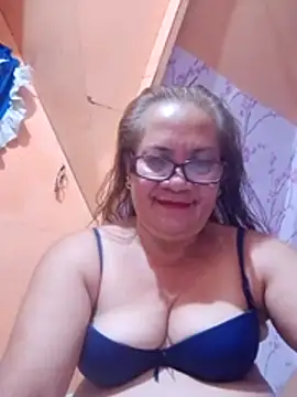 Snapshot of vickyhot1966 chatting on 17, 6, 2026 vickyhot1966 online show from 17, 6, 2026