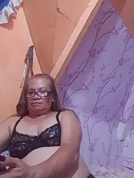 Snapshot of vickyhot1966 chatting on 1, 7, 2026 vickyhot1966 online show from 1, 7, 2026