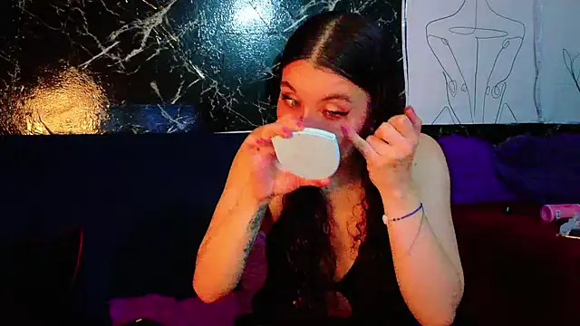 Snapshot of CristalRose chatting on 7, 6, 2026 CristalRose online show from 7, 6, 2026