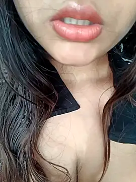 Hott Muskan online show from 18, 1, 2026