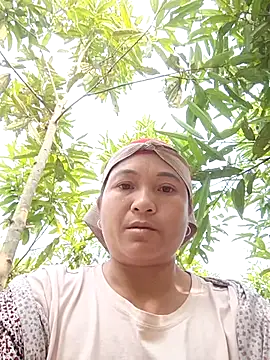 Love-Mama33 online show from 2, 12, 2025