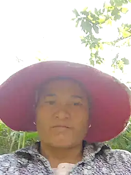 Love-Mama33 online show from 7, 11, 2025