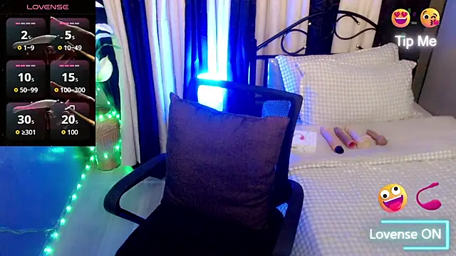 Snapshot of 12inchhugecock chatting on 13, 11, 2025 12inchhugecock online show from 13, 11, 2025