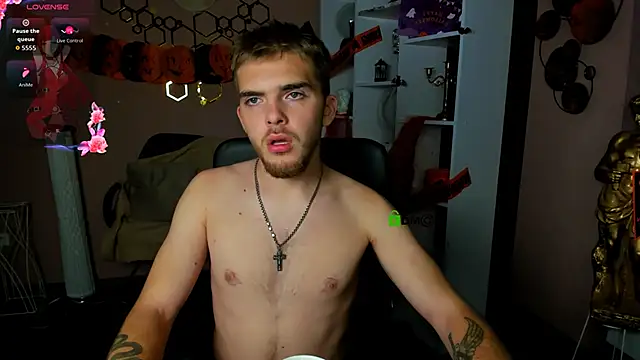 aron black  online show from 31, 10, 2025