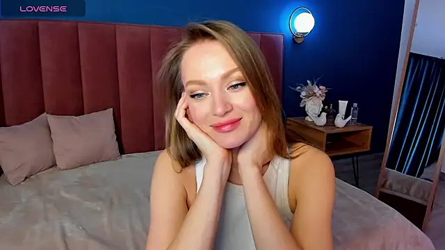 EvelynPoole online show from 15, 11, 2025