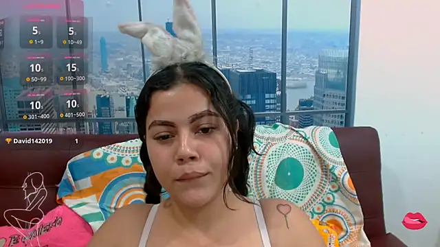 sara hot 18 online show from 14, 11, 2025