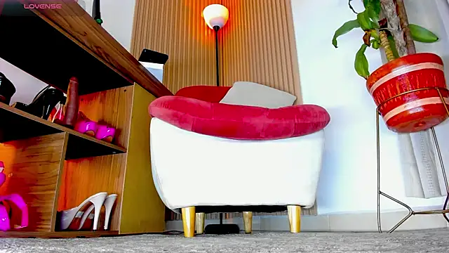 Anastacia lestrange online show from 29, 10, 2025