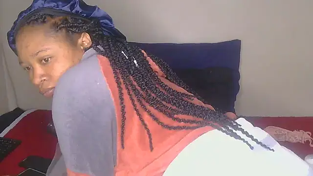 Snapshot of CherieBlushX chatting on 13, 7, 2026 CherieBlushX online show from 13, 7, 2026