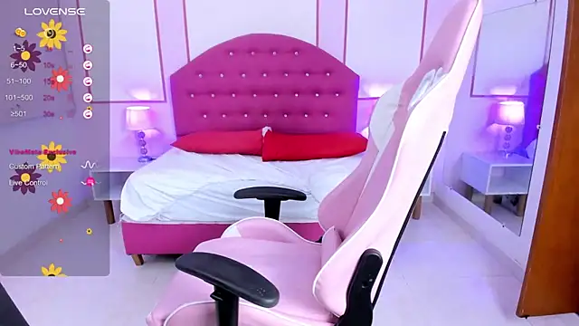 STEFANY MOLL online show from 7, 11, 2025