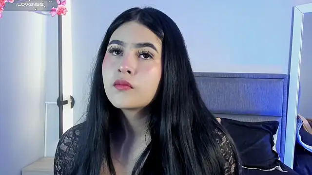 Emma  clark  online show from 6, 10, 2025