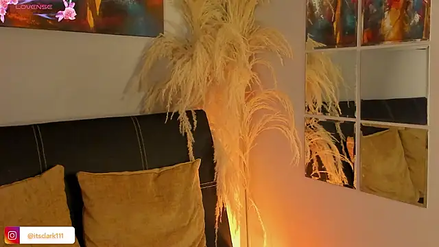 Emma  clark  online show from 12, 2, 2026