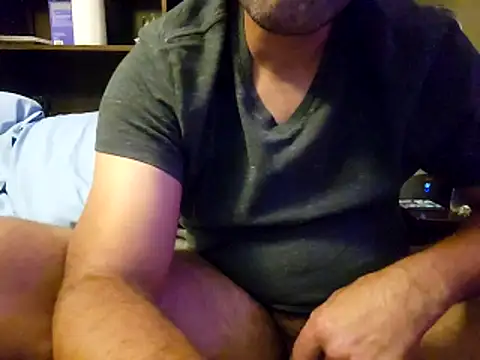 Snapshot of LeeCox chatting on 5, 5, 2026 LeeCox online show from 5, 5, 2026