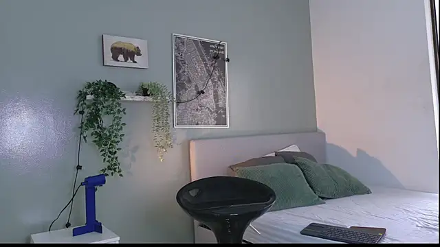 Nickifox   online show from 19, 11, 2025