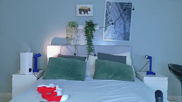 Nickifox   online show from 18, 12, 2025