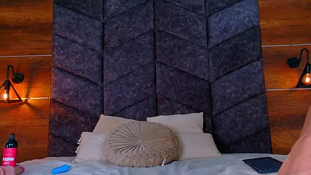 Nickifox   online show from 7, 1, 2026