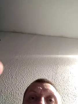 Snapshot of Brutalle88 chatting on 17, 12, 2025 Brutalle88 online show from 17, 12, 2025