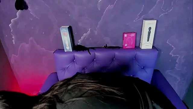 Lili milk20 online show from 10, 10, 2025