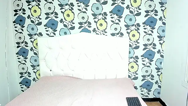 ValentinaKlean online show from 12, 10, 2025