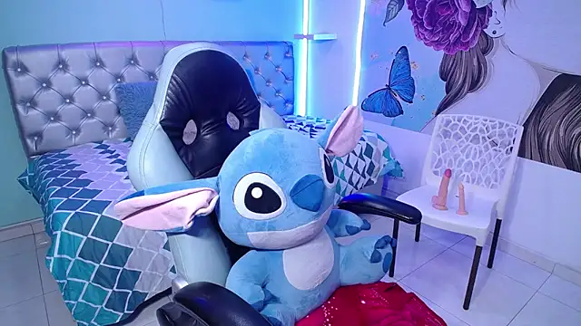 thalia mills19 online show from 25, 9, 2025