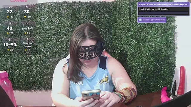 SophieSimmons  online show from 10, 9, 2025