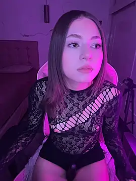 PrettyAmber online show from 15, 5, 2026