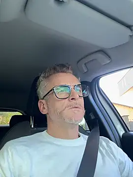 Axl hot online show from 3, 4, 2026