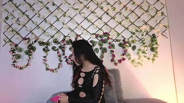 Snapshot of Lolarosesxs chatting on 11, 9, 2025 Lolarosesxs online show from 11, 9, 2025