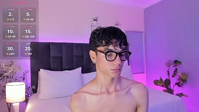 Phillicious   online show from 20, 11, 2025