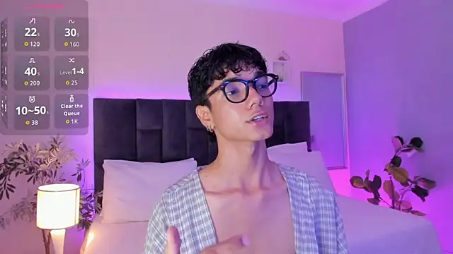 Phillicious   online show from 21, 11, 2025