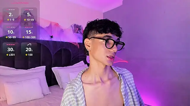 Phillicious   online show from 25, 10, 2025