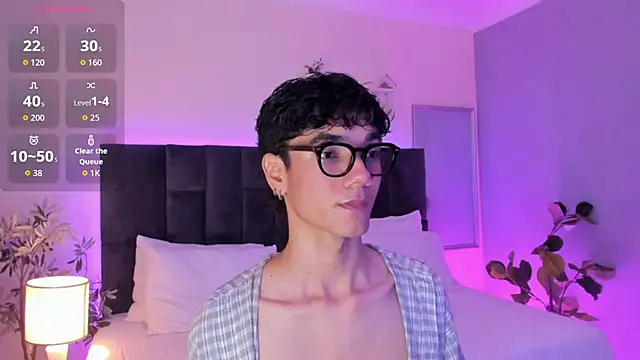 Phillicious   online show from 22, 11, 2025