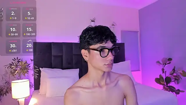 Phillicious   online show from 16, 11, 2025