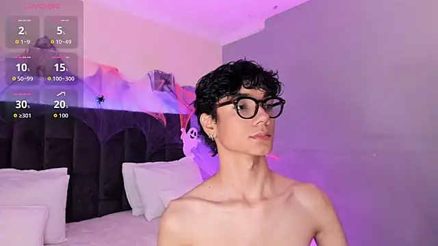 Phillicious   online show from 17, 10, 2025