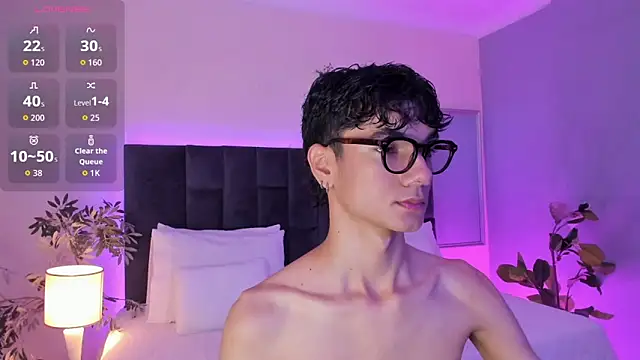 Phillicious   online show from 12, 11, 2025