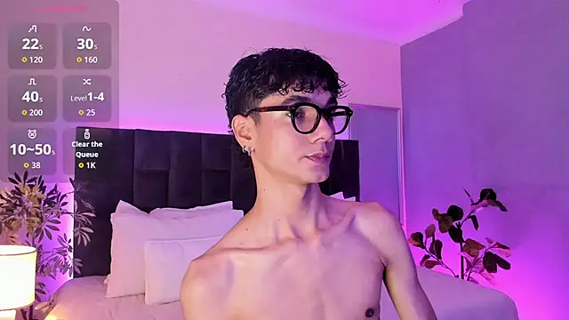 Phillicious   online show from 6, 11, 2025