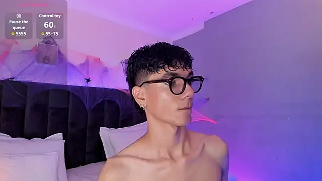 Phillicious   online show from 24, 10, 2025