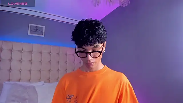 Phillicious   online show from 16, 9, 2025